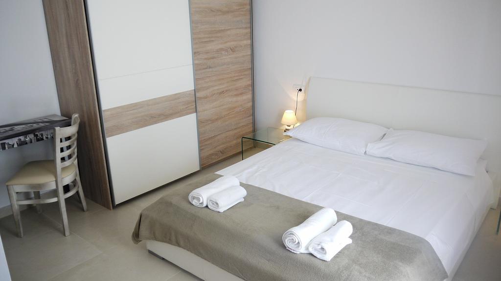 אומיס Apartments Domani חדר תמונה