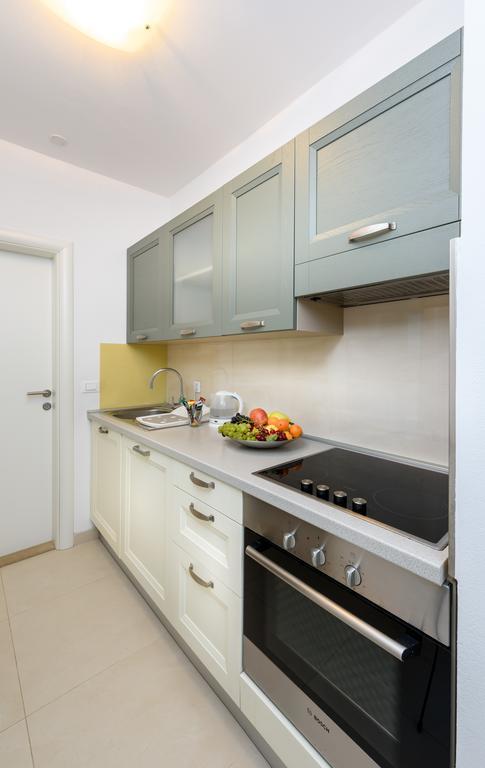 אומיס Apartments Domani מראה חיצוני תמונה